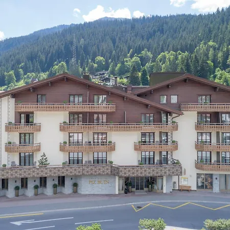 Piz Buin 4*