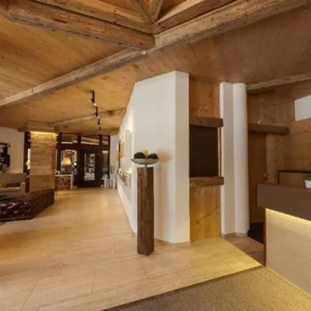 Hotel Piz Buin 4*