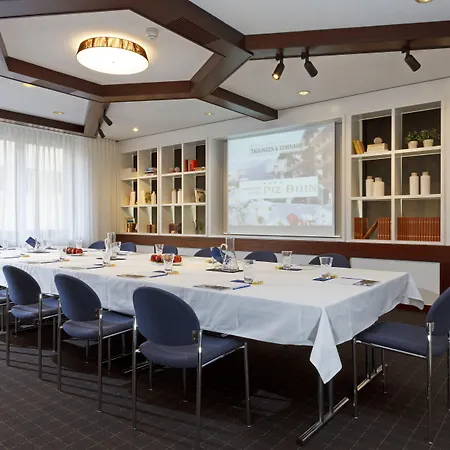 מלון Piz Buin 4*